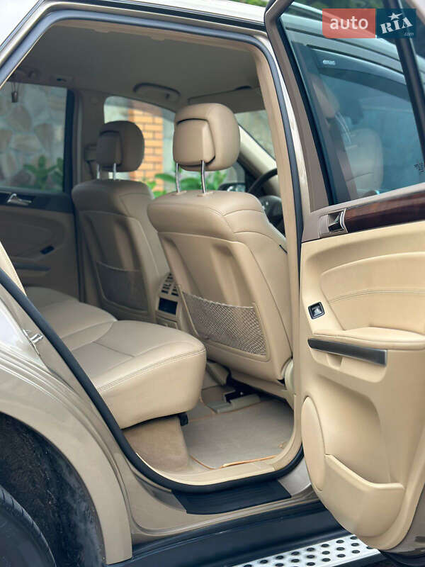 Позашляховик / Кросовер Mercedes-Benz M-Class 2009 в Києві