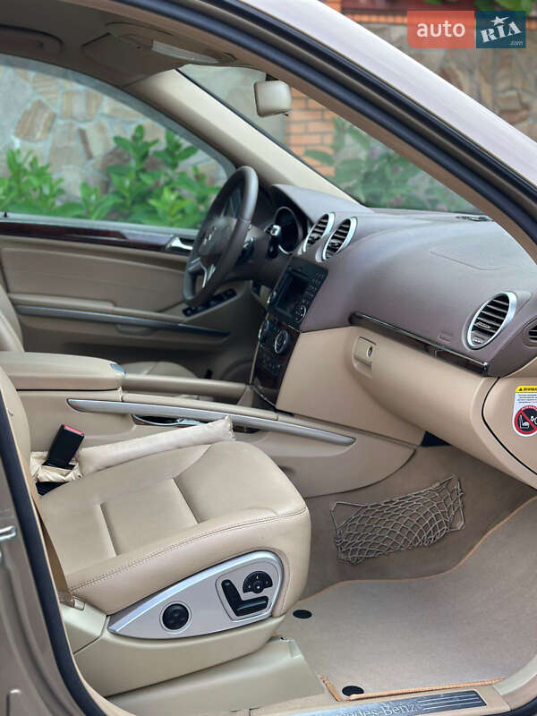 Позашляховик / Кросовер Mercedes-Benz M-Class 2009 в Києві