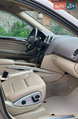 Внедорожник / Кроссовер Mercedes-Benz M-Class 2009 в 