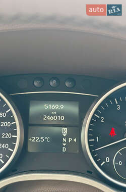 Внедорожник / Кроссовер Mercedes-Benz M-Class 2009 в 