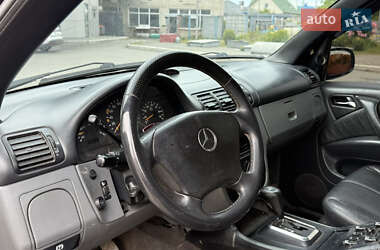 Внедорожник / Кроссовер Mercedes-Benz M-Class 2000 в 