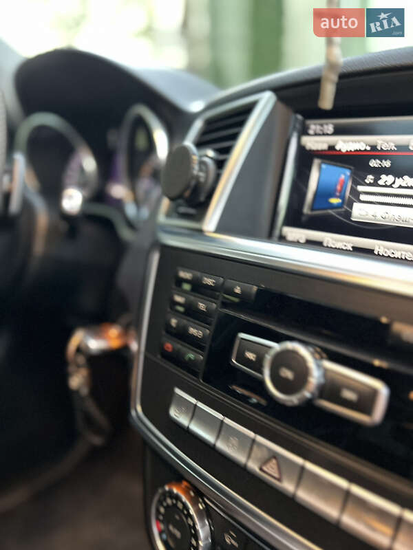 Внедорожник / Кроссовер Mercedes-Benz M-Class 2013 в Залещиках