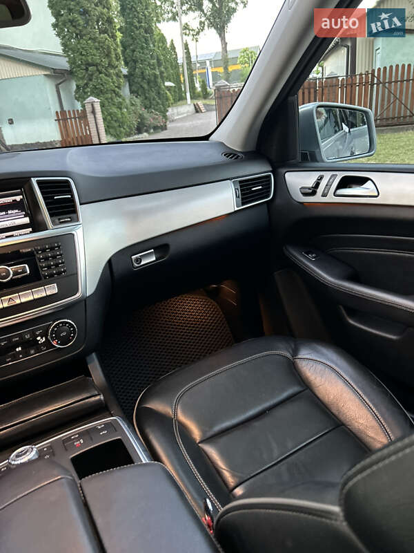 Внедорожник / Кроссовер Mercedes-Benz M-Class 2013 в Залещиках