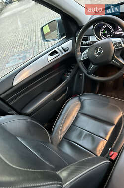 Внедорожник / Кроссовер Mercedes-Benz M-Class 2013 в 