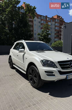 Позашляховик / Кросовер Mercedes-Benz M-Class 2011 в Тернополі