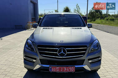Внедорожник / Кроссовер Mercedes-Benz M-Class 2015 в 