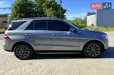 Внедорожник / Кроссовер Mercedes-Benz M-Class 2015 в 