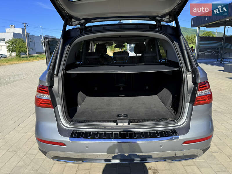 Позашляховик / Кросовер Mercedes-Benz M-Class 2015 в Виноградові