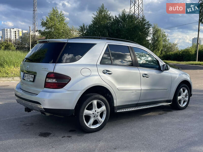 Позашляховик / Кросовер Mercedes-Benz M-Class 2008 в Києві