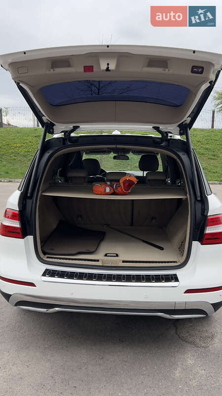 Внедорожник / Кроссовер Mercedes-Benz M-Class 2013 в Сумах
