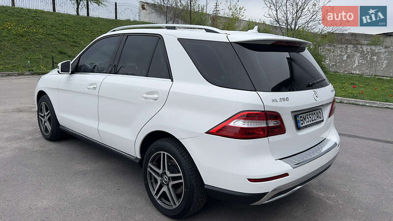 Внедорожник / Кроссовер Mercedes-Benz M-Class 2013 в Сумах