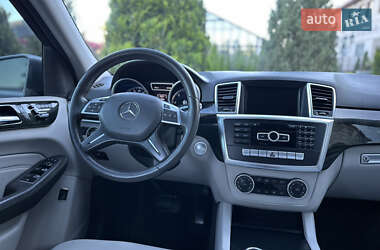 Внедорожник / Кроссовер Mercedes-Benz M-Class 2014 в 