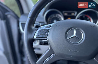 Внедорожник / Кроссовер Mercedes-Benz M-Class 2014 в 