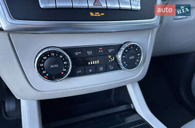 Внедорожник / Кроссовер Mercedes-Benz M-Class 2014 в 