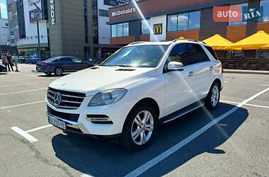 Позашляховик / Кросовер Mercedes-Benz M-Class 2015 в Києві