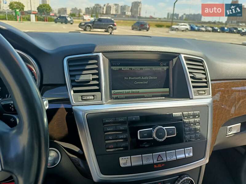 Позашляховик / Кросовер Mercedes-Benz M-Class 2015 в Києві