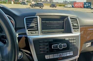 Внедорожник / Кроссовер Mercedes-Benz M-Class 2015 в 
