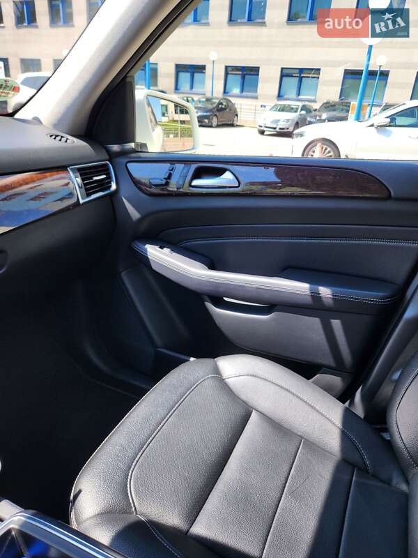 Внедорожник / Кроссовер Mercedes-Benz M-Class 2013 в Днепре