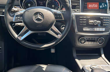 Внедорожник / Кроссовер Mercedes-Benz M-Class 2012 в 