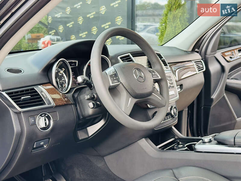 Внедорожник / Кроссовер Mercedes-Benz M-Class 2012 в Харькове