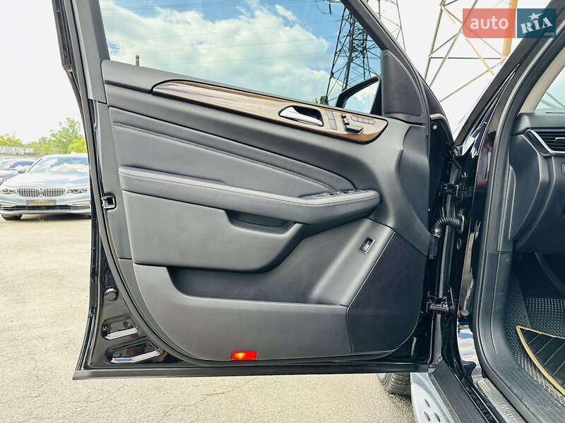 Внедорожник / Кроссовер Mercedes-Benz M-Class 2012 в Харькове