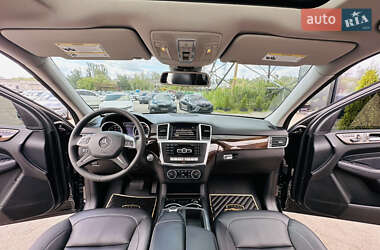 Внедорожник / Кроссовер Mercedes-Benz M-Class 2012 в 