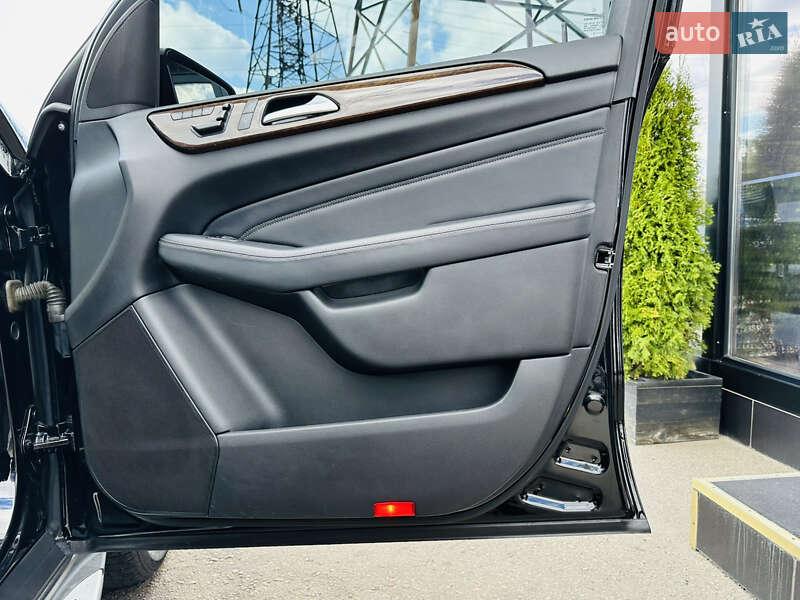 Внедорожник / Кроссовер Mercedes-Benz M-Class 2012 в Харькове