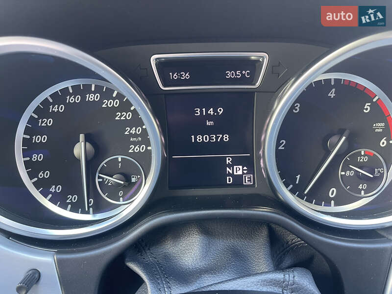 Позашляховик / Кросовер Mercedes-Benz M-Class 2012 в Києві