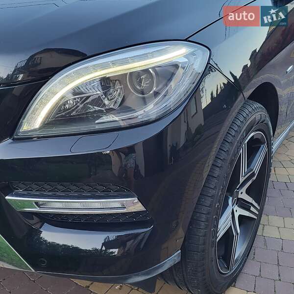 Внедорожник / Кроссовер Mercedes-Benz M-Class 2012 в Луцке