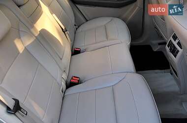 Внедорожник / Кроссовер Mercedes-Benz M-Class 2012 в 