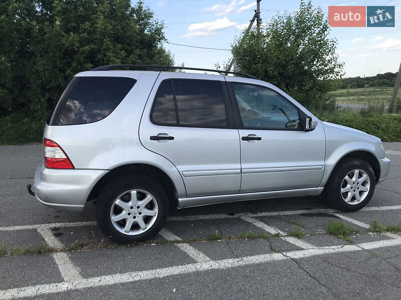 Внедорожник / Кроссовер Mercedes-Benz M-Class 2002 в Киеве