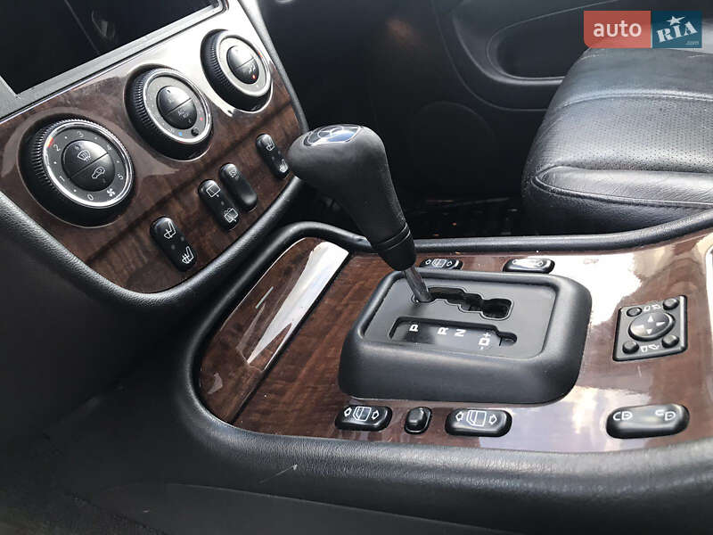 Внедорожник / Кроссовер Mercedes-Benz M-Class 2002 в Киеве