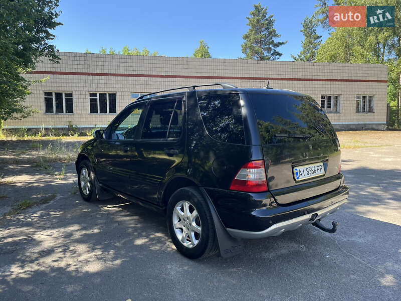 Внедорожник / Кроссовер Mercedes-Benz M-Class 2004 в Макарове
