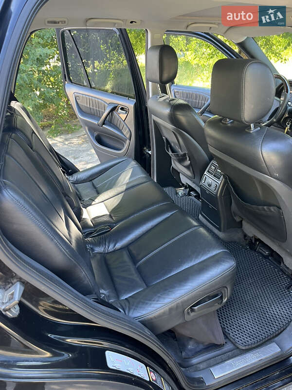 Внедорожник / Кроссовер Mercedes-Benz M-Class 2004 в Макарове