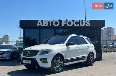 Позашляховик / Кросовер Mercedes-Benz M-Class 2014 в 