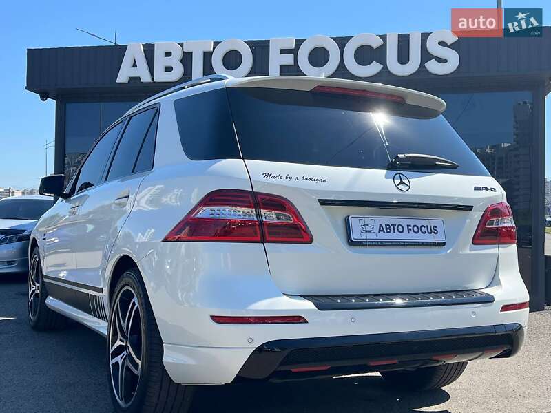Позашляховик / Кросовер Mercedes-Benz M-Class 2014 в Києві
