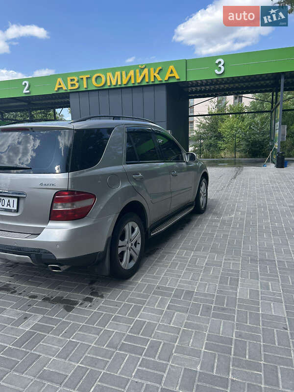 Внедорожник / Кроссовер Mercedes-Benz M-Class 2008 в Днепре