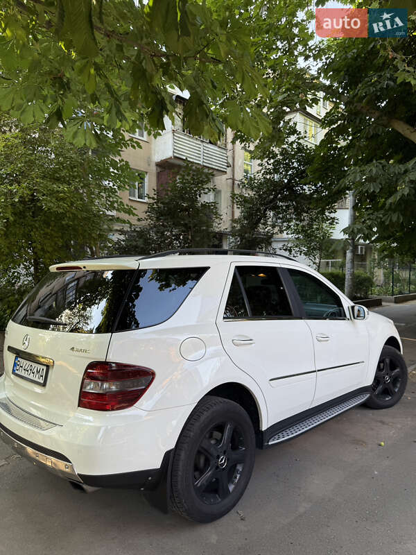 Внедорожник / Кроссовер Mercedes-Benz M-Class 2007 в Одессе