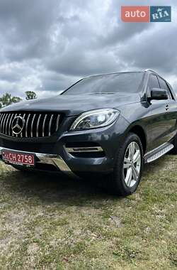 Внедорожник / Кроссовер Mercedes-Benz M-Class 2015 в Полтаве