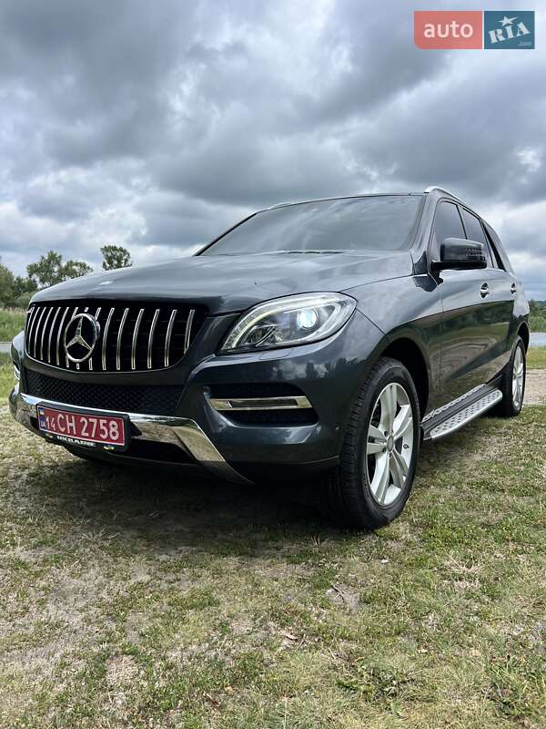 Mercedes-Benz M-Class 2015