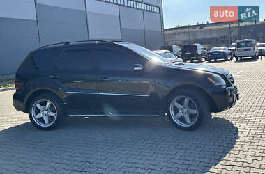 Позашляховик / Кросовер Mercedes-Benz M-Class 2006 в 