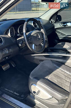 Позашляховик / Кросовер Mercedes-Benz M-Class 2006 в 