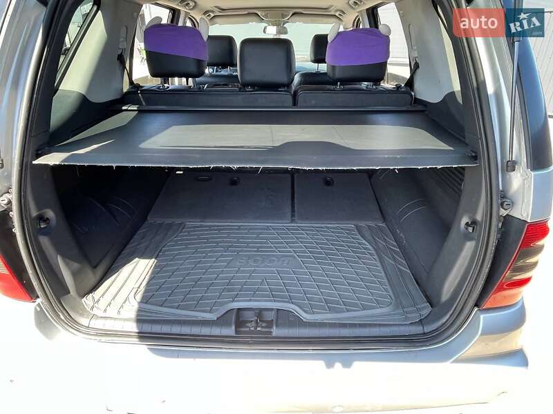 Внедорожник / Кроссовер Mercedes-Benz M-Class 2005 в Киеве