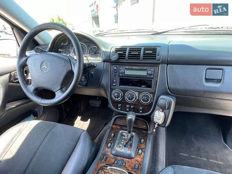 Внедорожник / Кроссовер Mercedes-Benz M-Class 2005 в Киеве