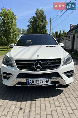 Внедорожник / Кроссовер Mercedes-Benz M-Class 2012 в 
