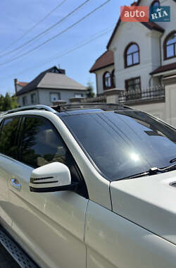 Внедорожник / Кроссовер Mercedes-Benz M-Class 2012 в 