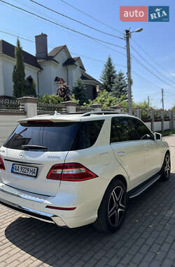 Внедорожник / Кроссовер Mercedes-Benz M-Class 2012 в 