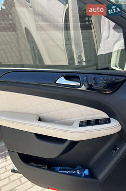 Внедорожник / Кроссовер Mercedes-Benz M-Class 2012 в 