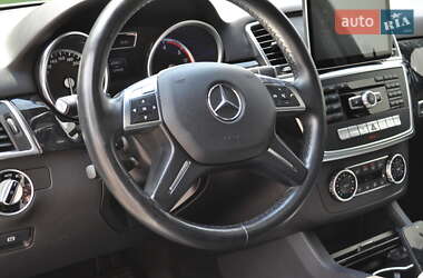 Позашляховик / Кросовер Mercedes-Benz M-Class 2013 в 