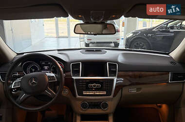 Внедорожник / Кроссовер Mercedes-Benz M-Class 2013 в 